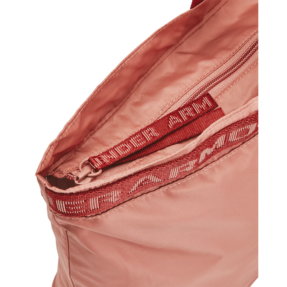 תיק נשיאה אופנתי וספורטיבי מבית  UNDER ARMOUR דגם Favorite Tote Bag 20L - Image 6