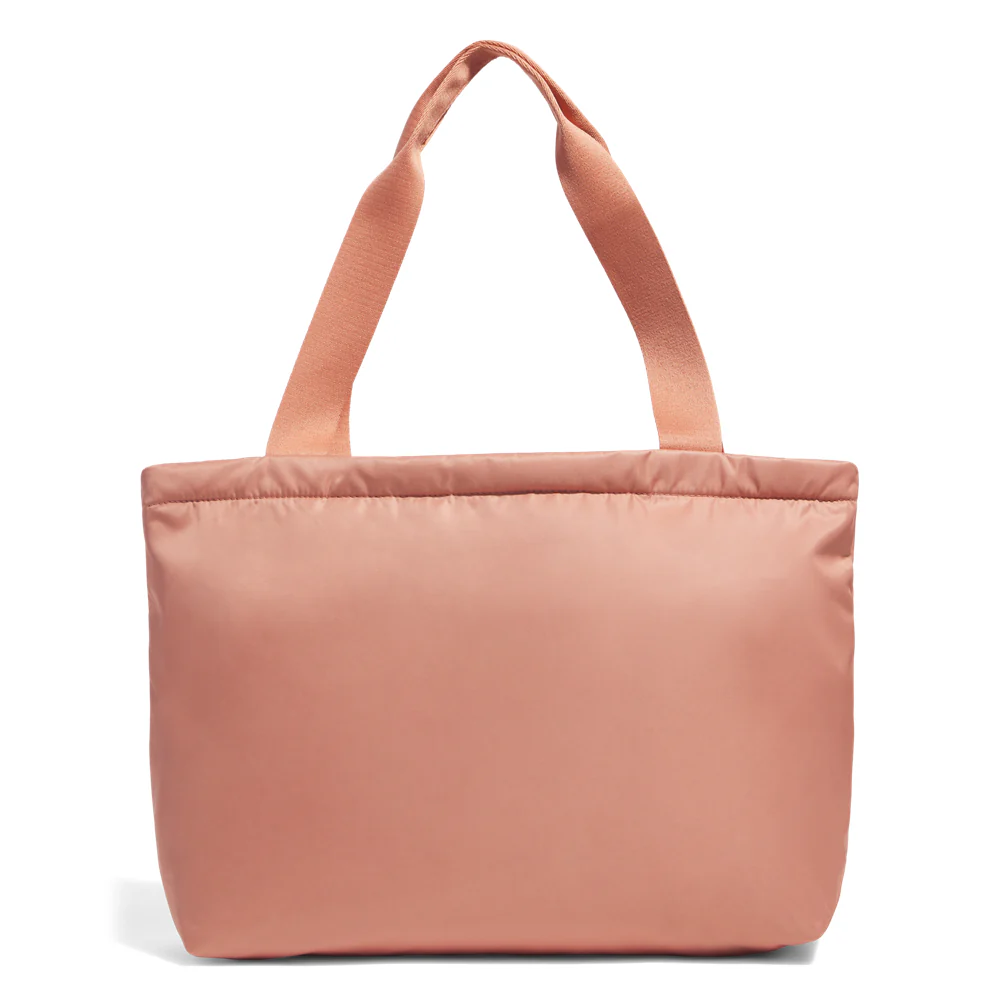 תיק נשיאה אופנתי וספורטיבי מבית  UNDER ARMOUR דגם Studio Lite Tote Bag 16L - Image 10