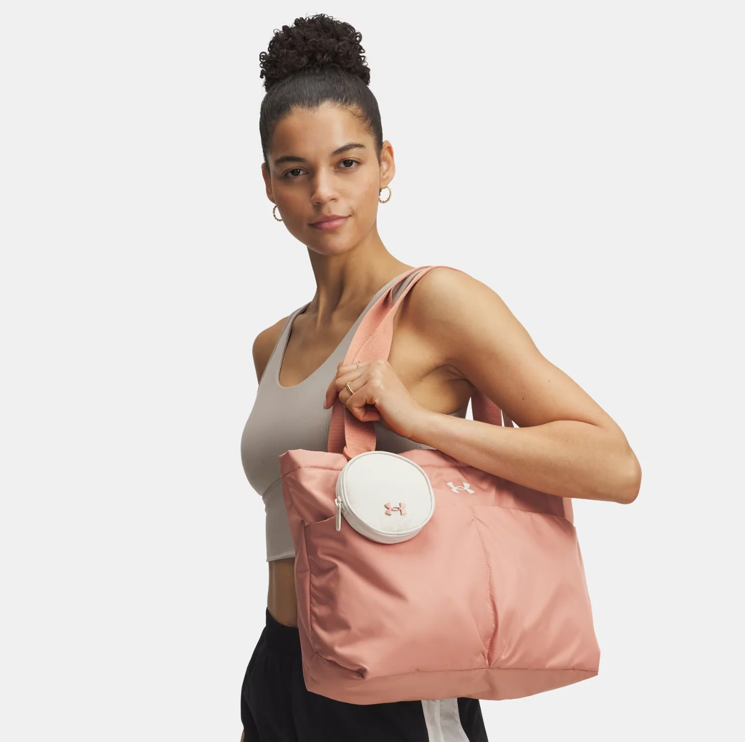 תיק נשיאה אופנתי וספורטיבי מבית  UNDER ARMOUR דגם Studio Lite Tote Bag 16L - Image 4