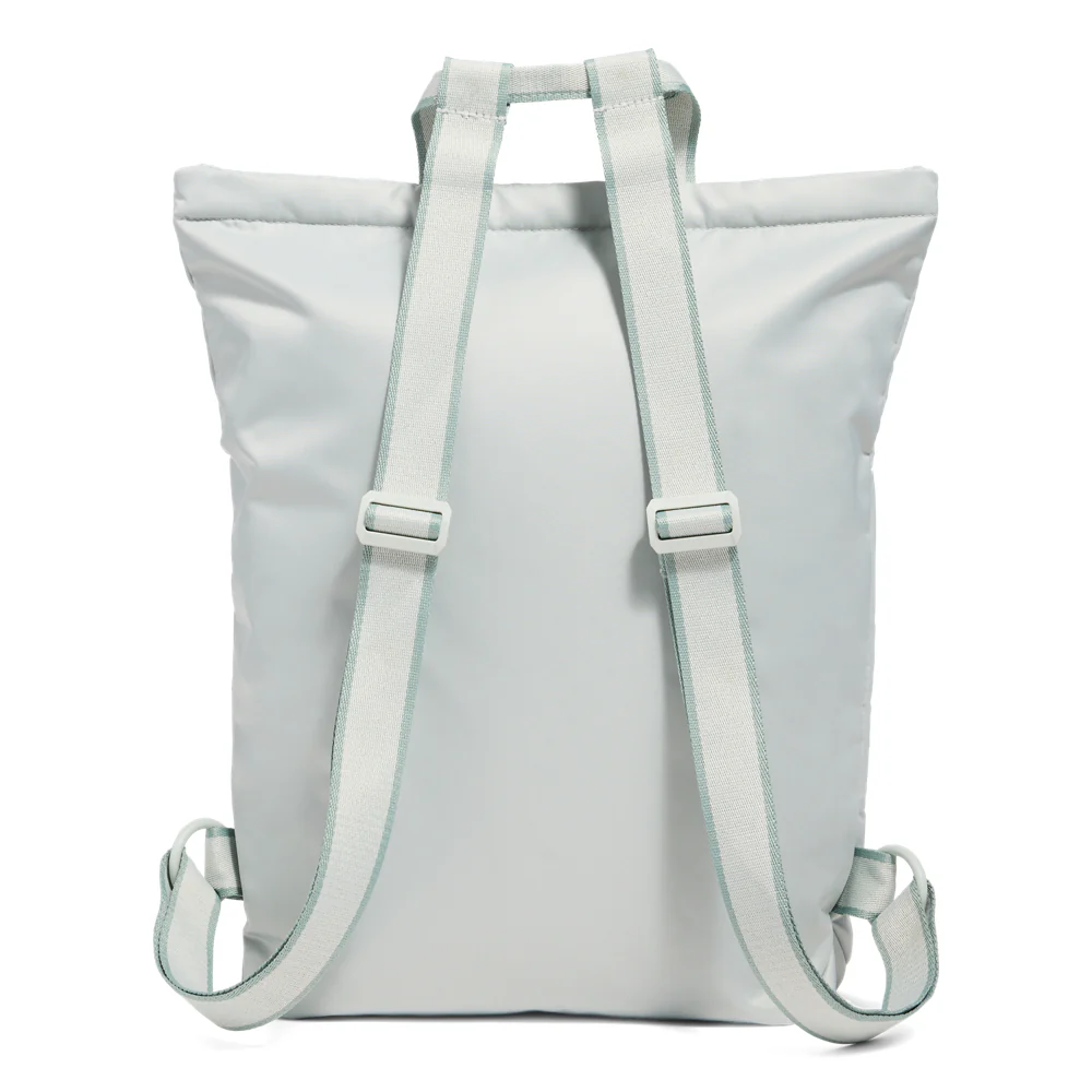 תיק גב Under Armour במראה ספורטיבי וקל משקל דגם Studio Lite Backpack 16L - Image 9