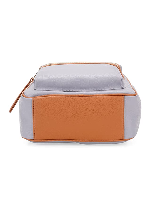 תיק גב יוקרתי ואלגנטי מבית מעצבת העל Donna Karan DKNY דגם Autograph 421 Backpack - Image 5