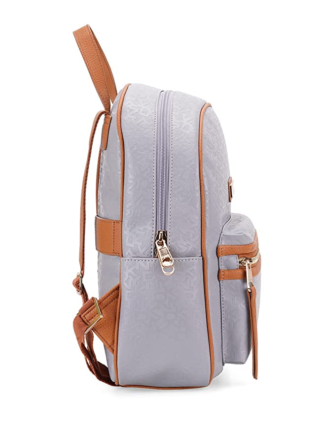 תיק גב יוקרתי ואלגנטי מבית מעצבת העל Donna Karan DKNY דגם Autograph 421 Backpack - Image 9
